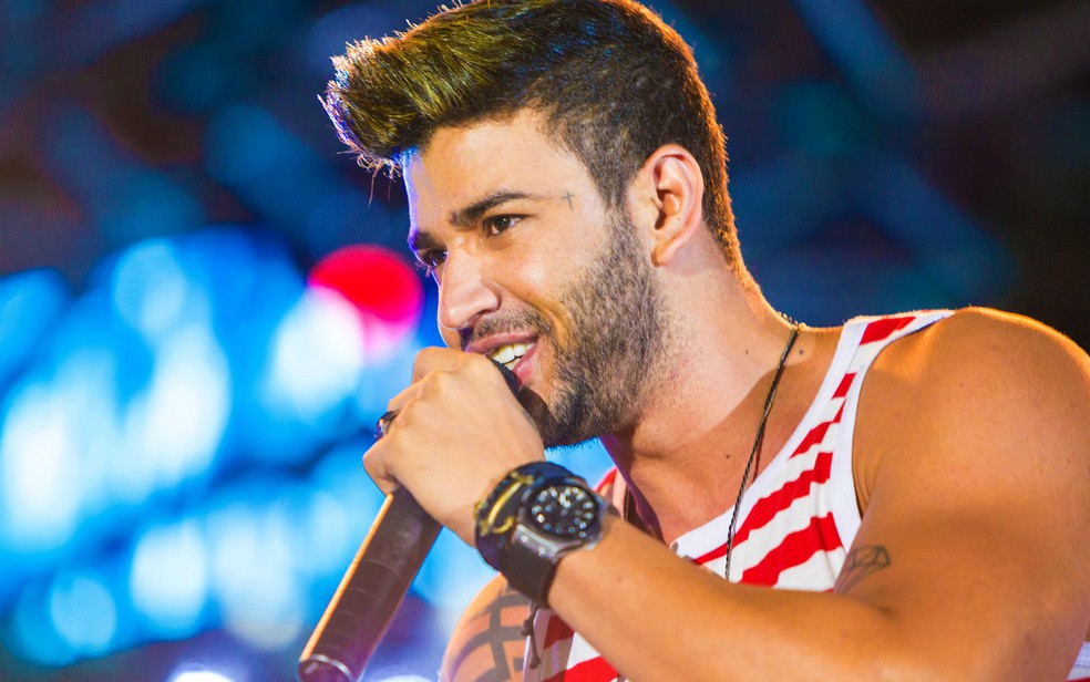 Gusttavo Lima faz show na Vila Forró, em Campina Grande, no dia 23 de junho (Foto: Gustavo H./Divulgação)