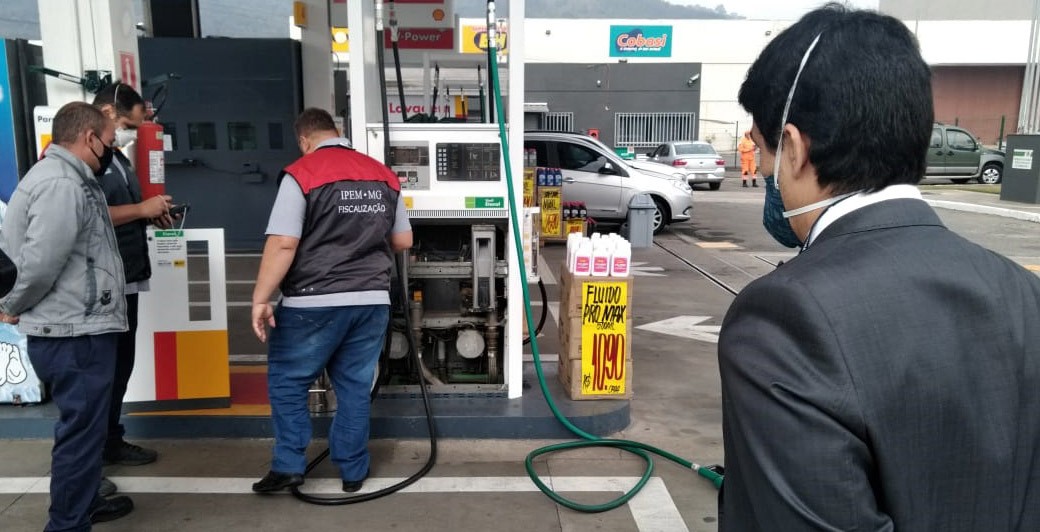 Em quatro meses gasolina comum subiu cerca de R$ 1,30 em Juiz de Fora 