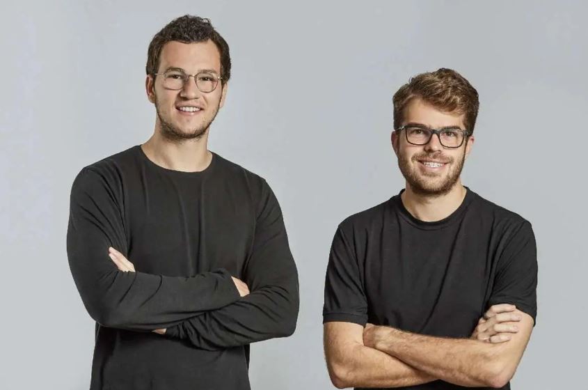 Henrique Dubugras e Pedro Franceschi, fundadores da startup Brex e jovens bilionários (Foto: Brex / Divulgação)