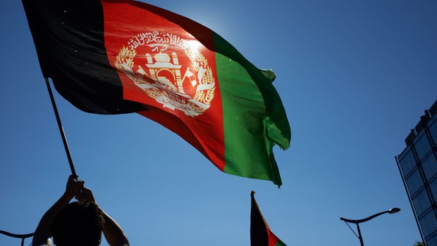 Bandeira do Afeganistão (Foto: Alain Pitton/NurPhoto via Getty Images)