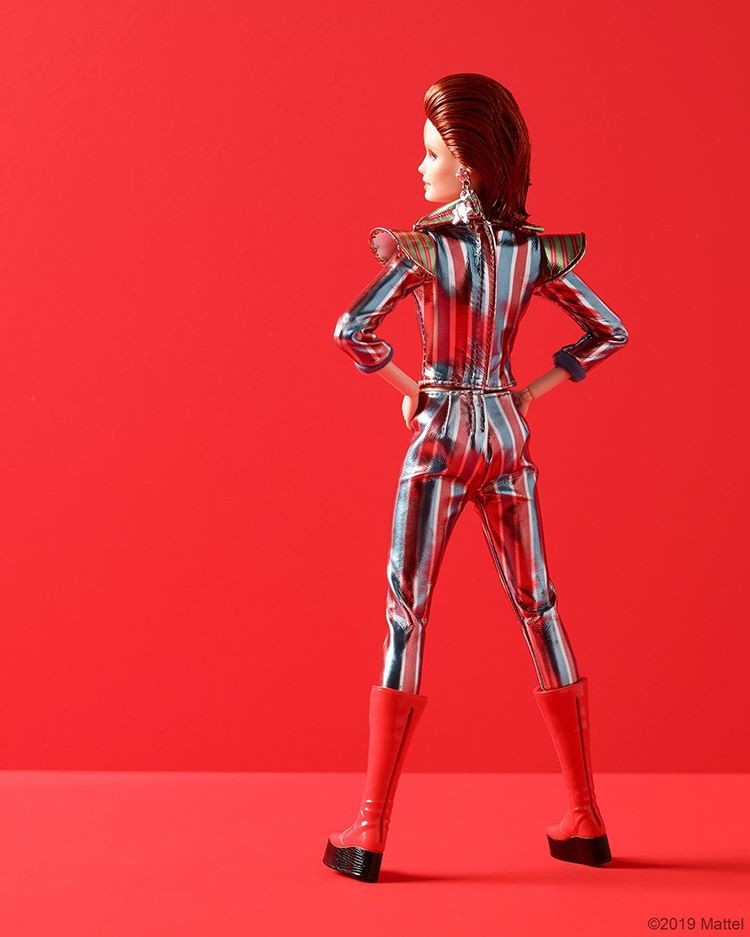 Barbie homenageia David Bowie. (Foto: @barbie/Reprodução Instagram)