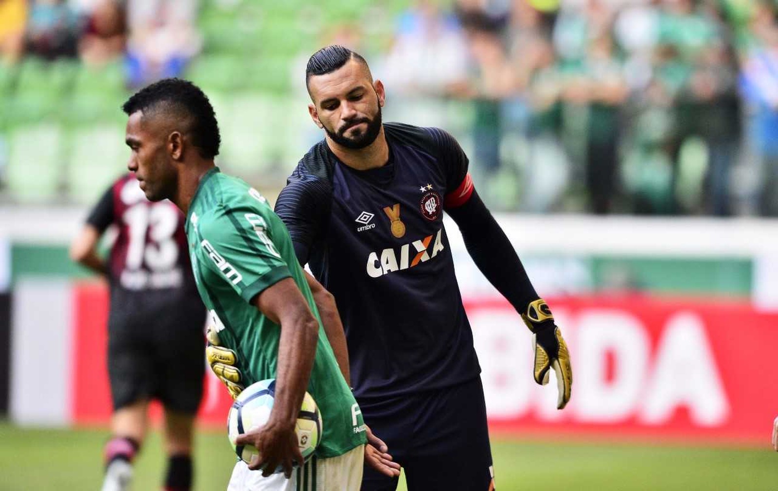 Números da 19ª rodada: Borja chuta sem sucesso, e Diego Souza erra passes
