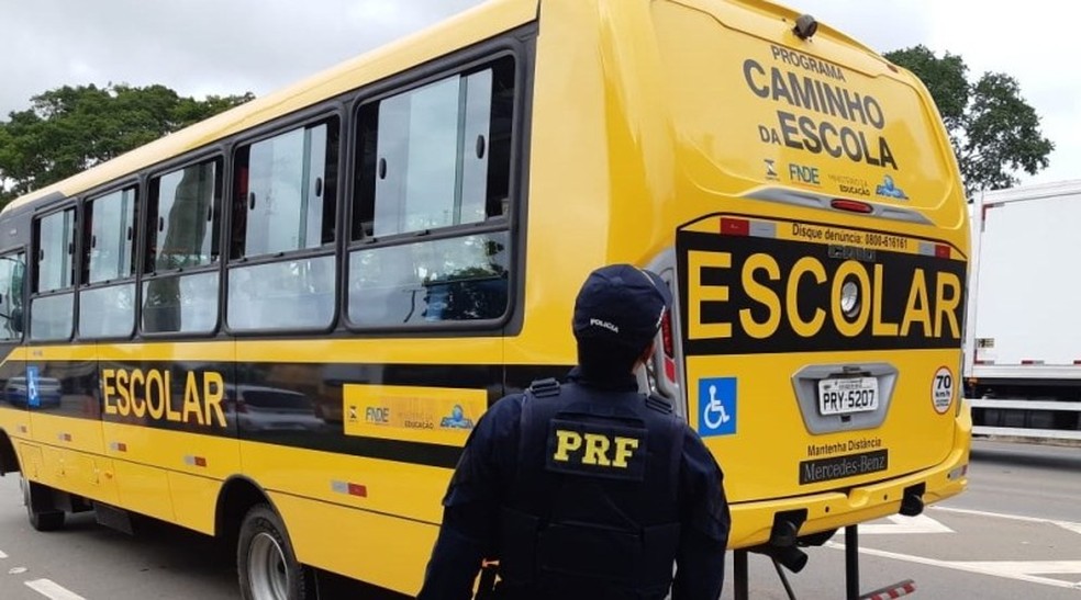 PRF fiscaliza transporte escolar em diversos estados do Brasil — Foto: Ascom/PRF