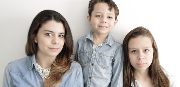 Marina Breithaupt, ao lado dos filhos Theo e Bárbara (Foto: arquivo pessoal)