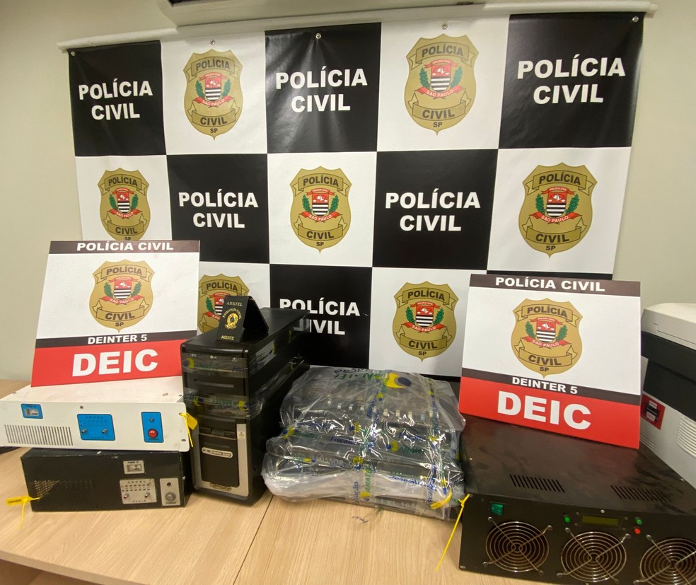 Material apreendido pela Polícia Civil na Operação Espectro em São José do Rio Preto (SP) — Foto: Foto: Polícia Civil/Divulgação