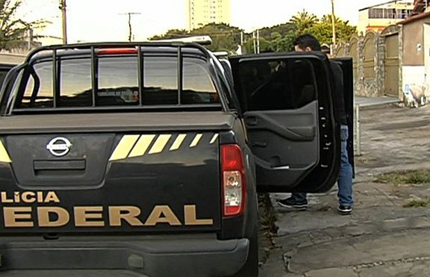 Polícia Federal faz operação contra pedofilia em Goiás e em outros 13 estados (Foto: Reprodução/TV Anhanguera)
