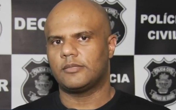 Alex Nicolau do Nascimento Vasconcellos, delegado demitido da Polícia Civil de Goiás — Foto: Reprodução/TV Anhanguera