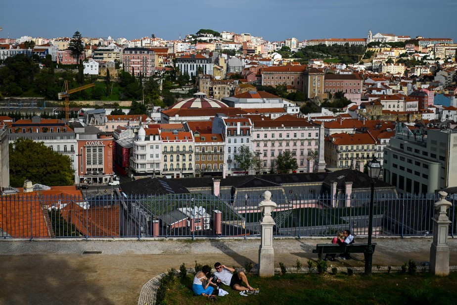 Vista de Lisboa a partir do mirante de São Pedro de Alcântara