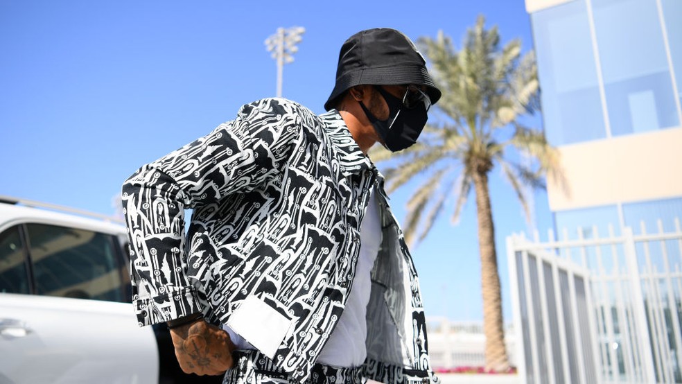 Lewis Hamilton está de volta à F1 após se recuperar de Covid-19 — Foto: Clive Mason - Formula 1/Formula 1 via Getty Images