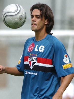 'O ambiente é o mesmo', diz Josué ao comparar Galo e São Paulo de 2005