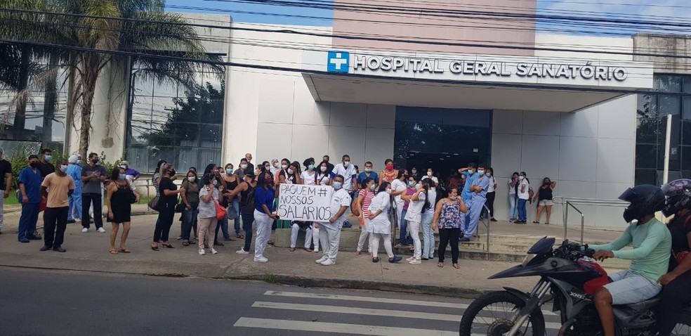 Funcionários do Hospital Sanatório, em Maceió, protestam por salários atrasados — Foto: Mário Jorge Filho/Arquivo Pessoal