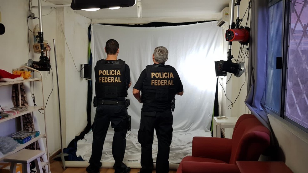 Estúdio de fotógrafo em Balneário Camboriú foi alvo de operação em SC — Foto: PF/Divulgação