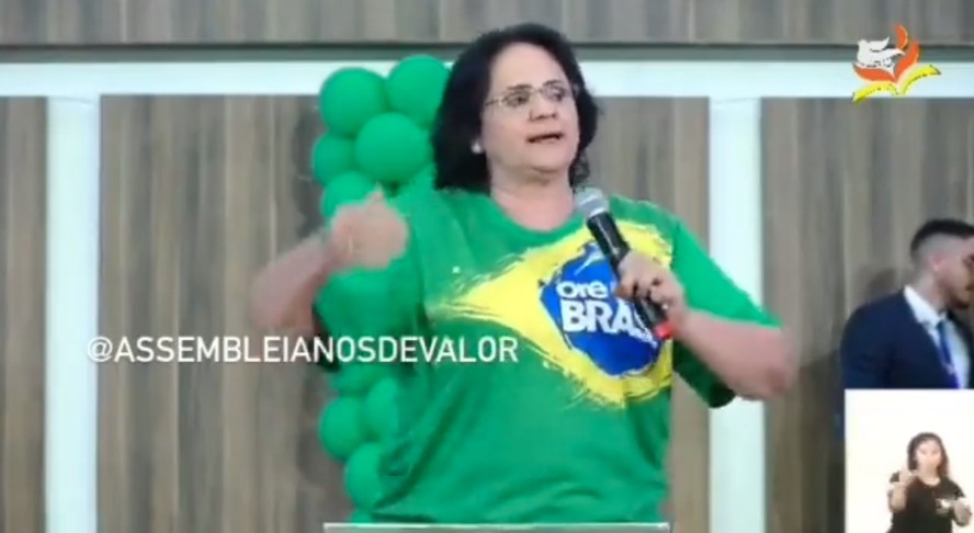 A ex-ministra e senadora eleita Damares Alves