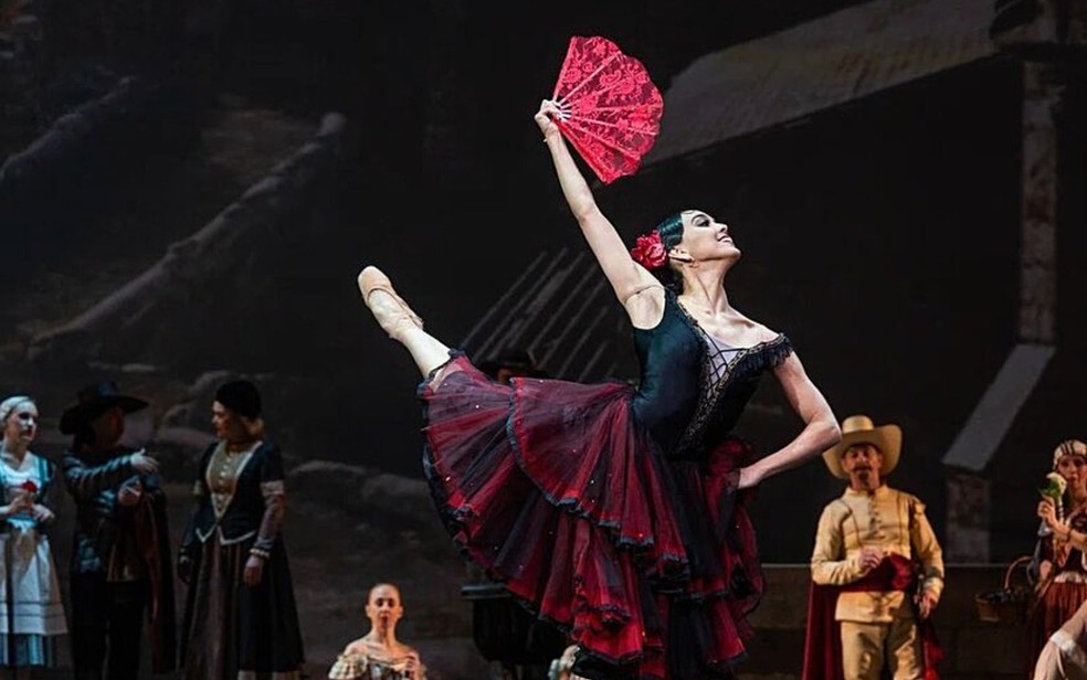 Bailarina goiana Amanda Gomes brilha nos palcos internacionais &mdash; Foto: Divulga&ccedil;&atilde;o/Ramis Nazmiev