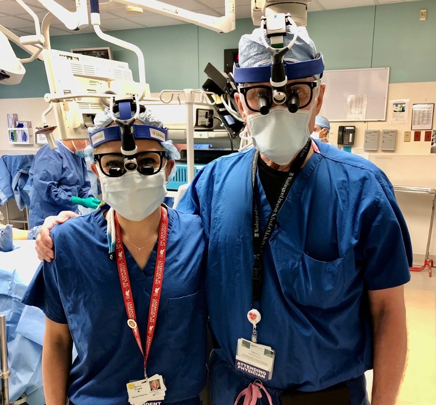 Pai e filha médicos realizam primeira cirurgia cardiaca juntos (Foto: reprodução/ Instagram BJC HEALTHCARE)