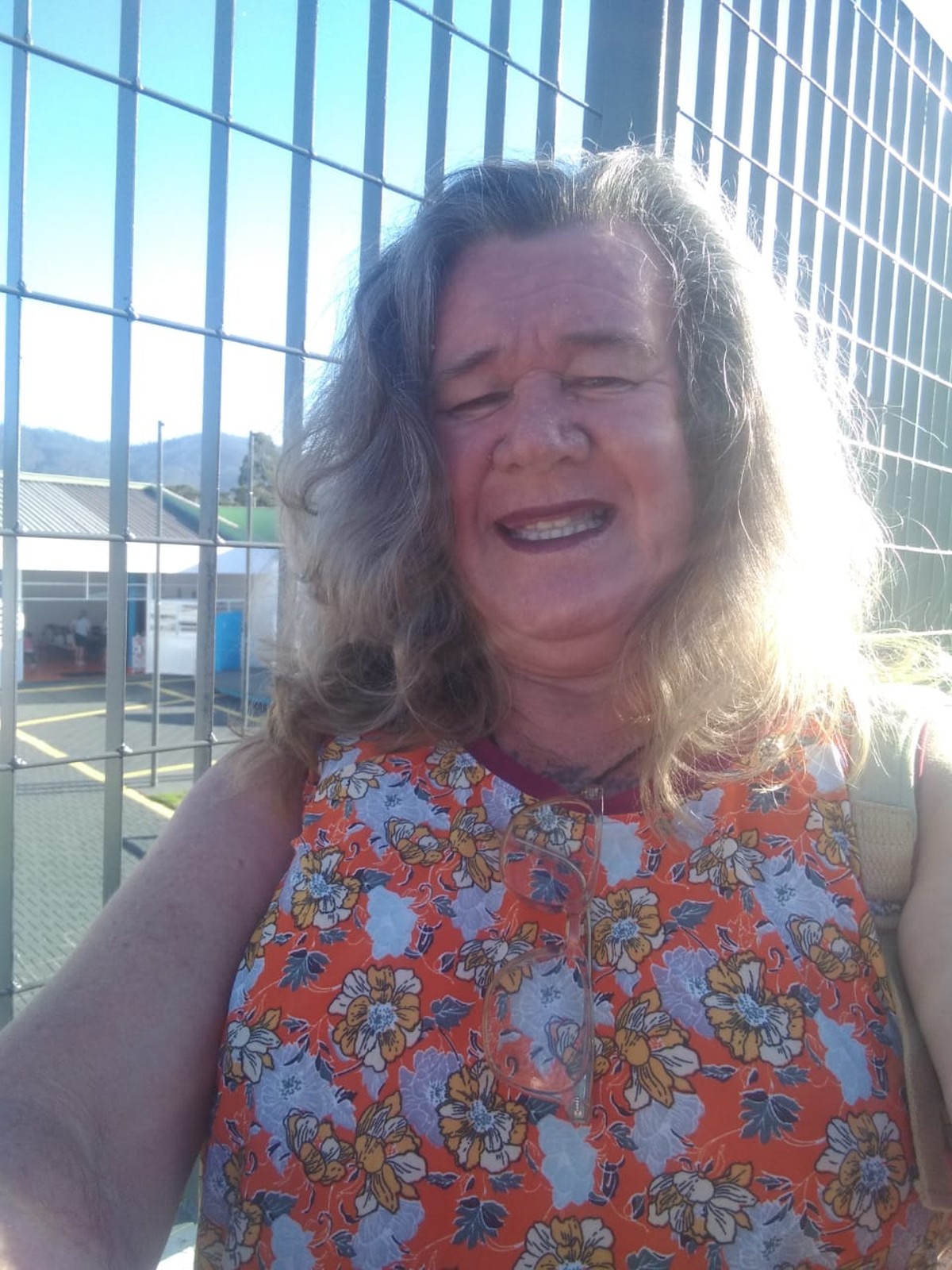 Prestes a completar 60 anos, eleitora transexual votará pela primeira vez usando título com nome social: 'Só agora estou viva de verdade' - Globo.com