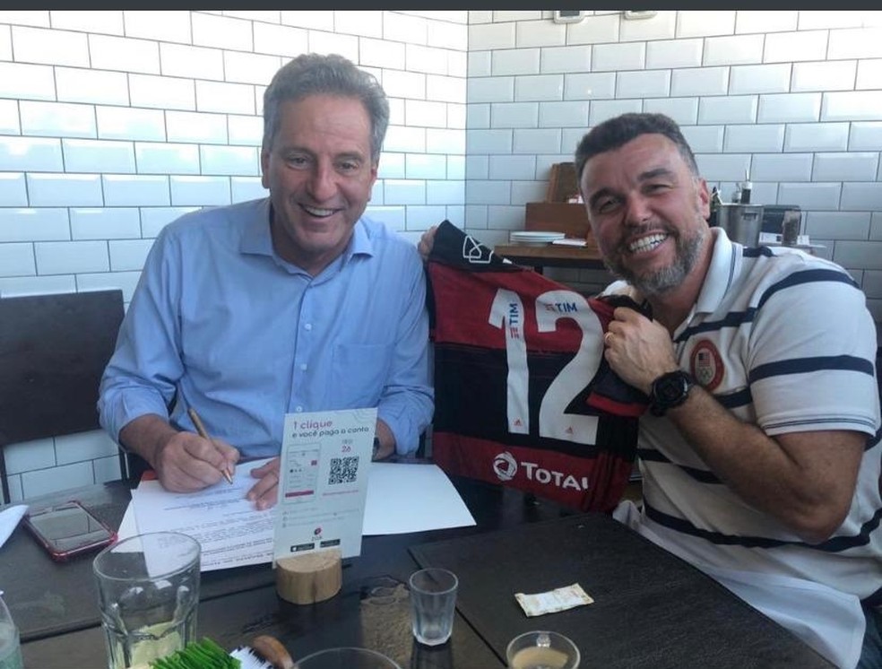 Rodrigo Tostes com o presidente Rodolfo Landim  &mdash; Foto: Reprodu&ccedil;&atilde;o