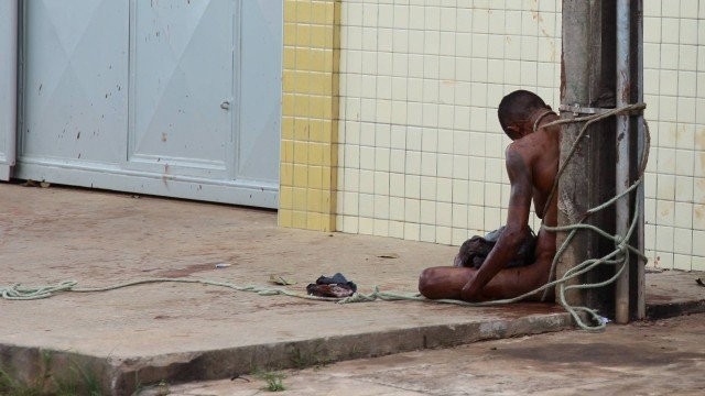 Caso Cleidenilson Pereira: acusados de agredir homem até a morte são julgados em São Luís; vítima foi amarrada nua em um poste