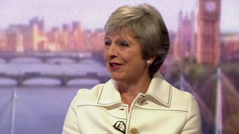A primeira-ministra Theresa May falou ao programa do jornalista Andrew Mar neste domingo (15) (Foto: BBC)