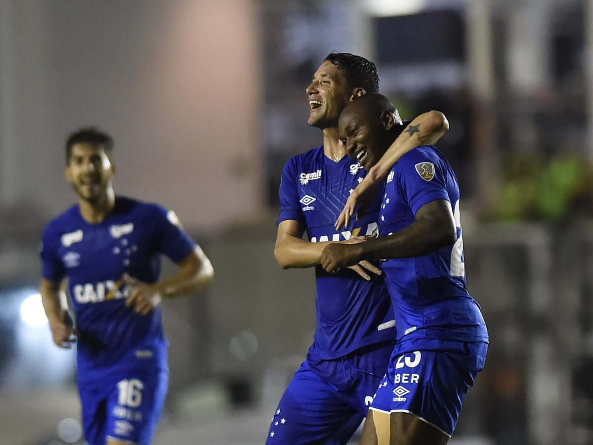 Com 11 gols em dois jogos, Cruzeiro vira melhor ataque da Taça
