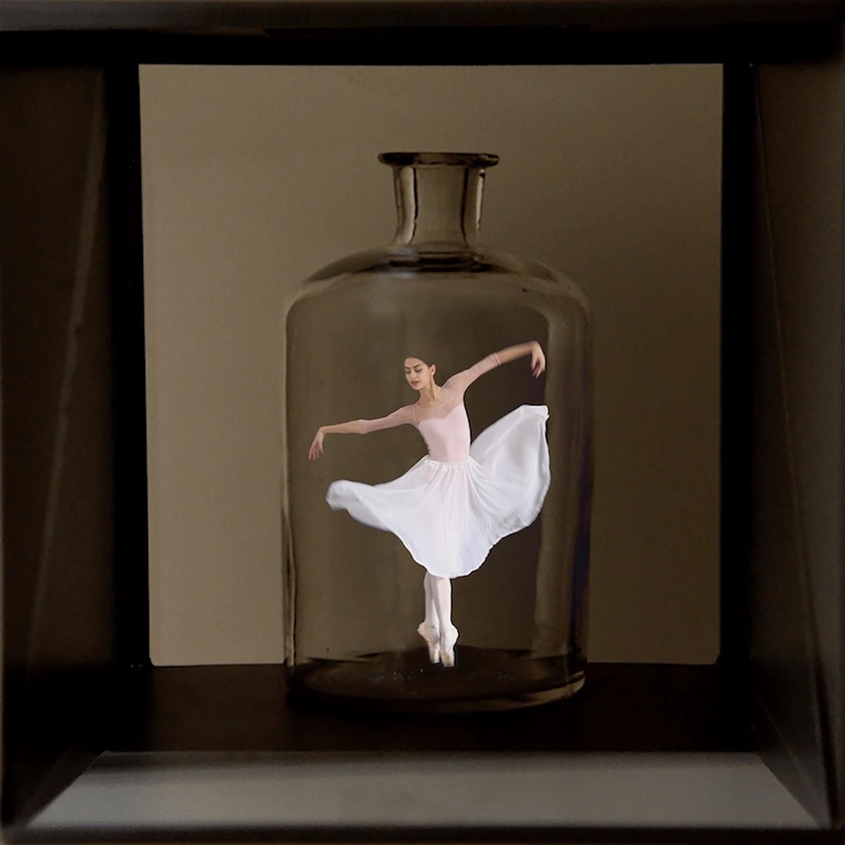 “Sara in white – Opera Dancer”, 2019, de Michelangelo Bastiani (Foto: Divulgação)