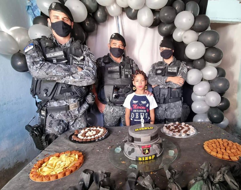 Festa de aniversário com o tema Biesp foi realizada em Santa Cruz do Capibaribe — Foto: Caruaru no Face/Espiaqui/Divulgação 