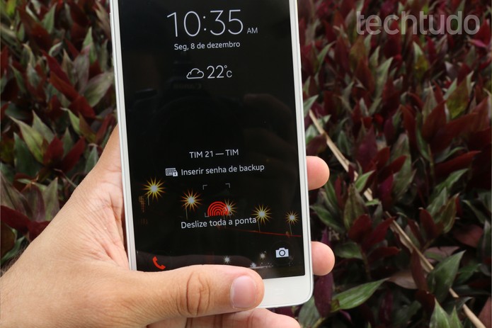 Galaxy Note 4 tem leitor digital para desbloquear o flobet (Foto: Lucas Mendes/TechTudo)