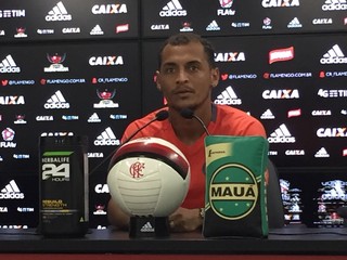 A.Patrick diz que eliminação não seria vergonha, mas admite peso sobre Fla