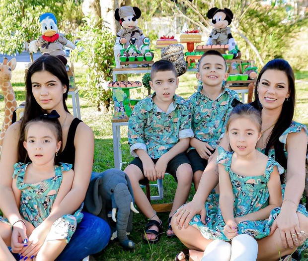 Patrícia Pontes é mãe de Eduarda, sua primogênita, e os quadrigêmeos Maya, Gabriel, Leonardo e Rafaella  (Foto: Reprodução / Instagram)