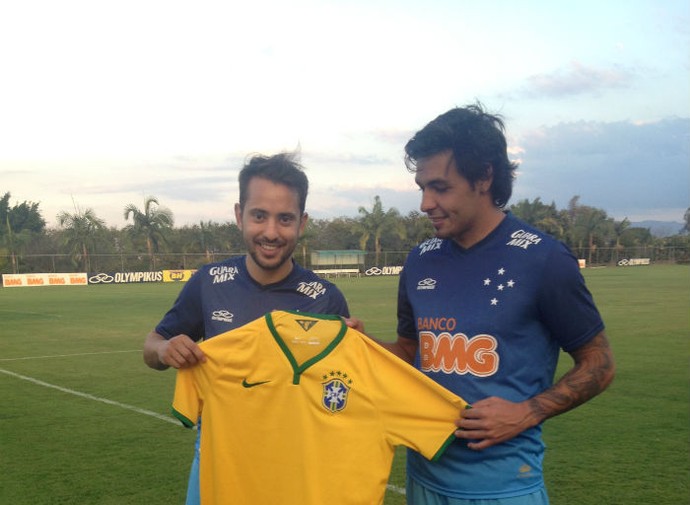 Goulart e Ribeiro são decisivos em quase metade dos gols do campeão