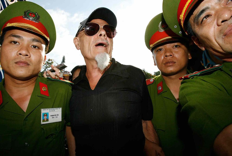 Garry Glitter foi preso no Vietnã por abusar de duas meninas — Foto: Richard Vogel/AP