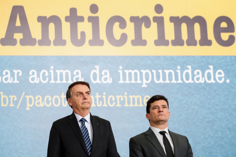 Bolsonaro e Moro durante solenidade no Palácio do Planalto em outubro de 2019 — Foto: Alan Santos/Presidência da República