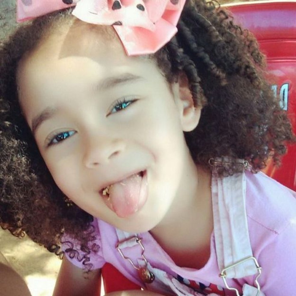 Cecília Davina Image caption Menina de 4 anos foi uma das vítimas do incêndio em creche em MG (Foto: Arquivo Pessoal)