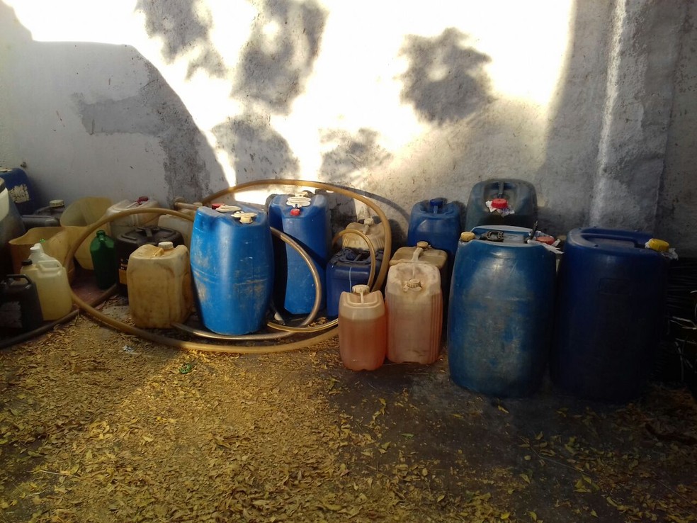 Combustível era adulterado e vendido em postos do interior (Foto: Divulgação/Polícia Civil do Piauí)