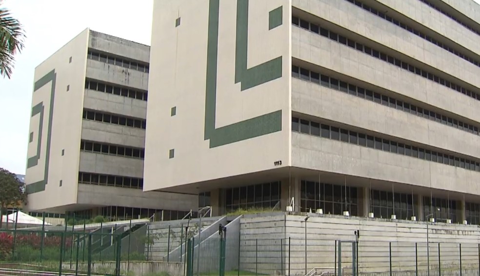 Torre Pituba (Ediba), da Petrobras, em Salvador — Foto: Reprodução/TV Bahia 