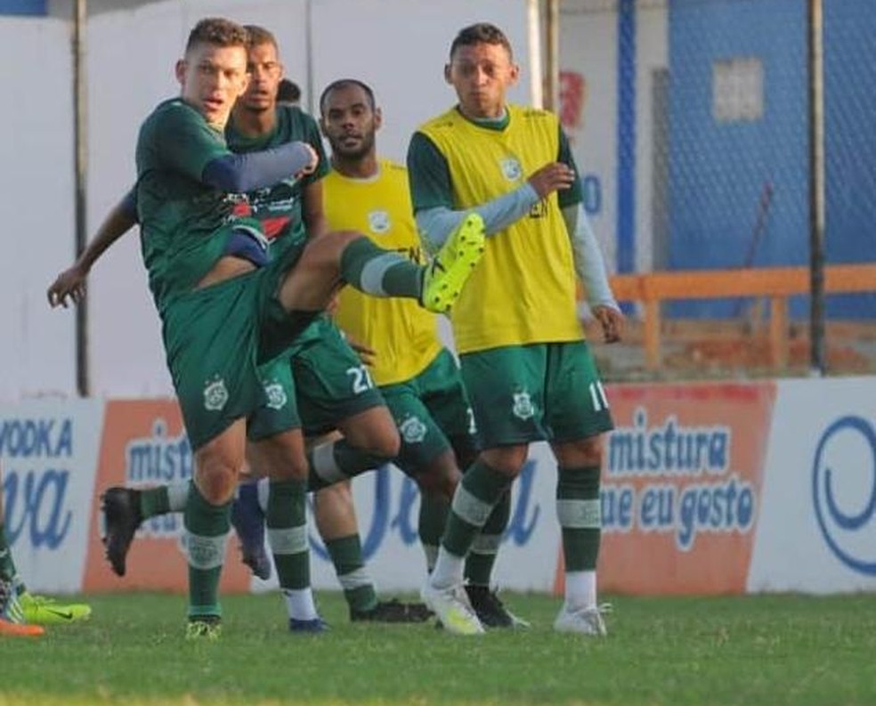 Manu est� determinado a, na pausa, se entrosar ainda mais com os seus companheiros � Foto: Jos� Filho / Nacional-PB