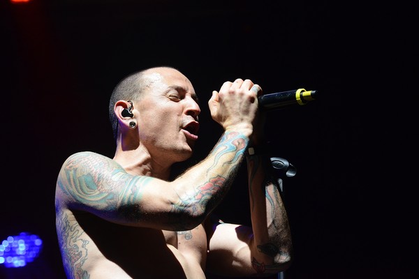 O músico Chester Bennington em show do Linkin Park (Foto: Getty Images)