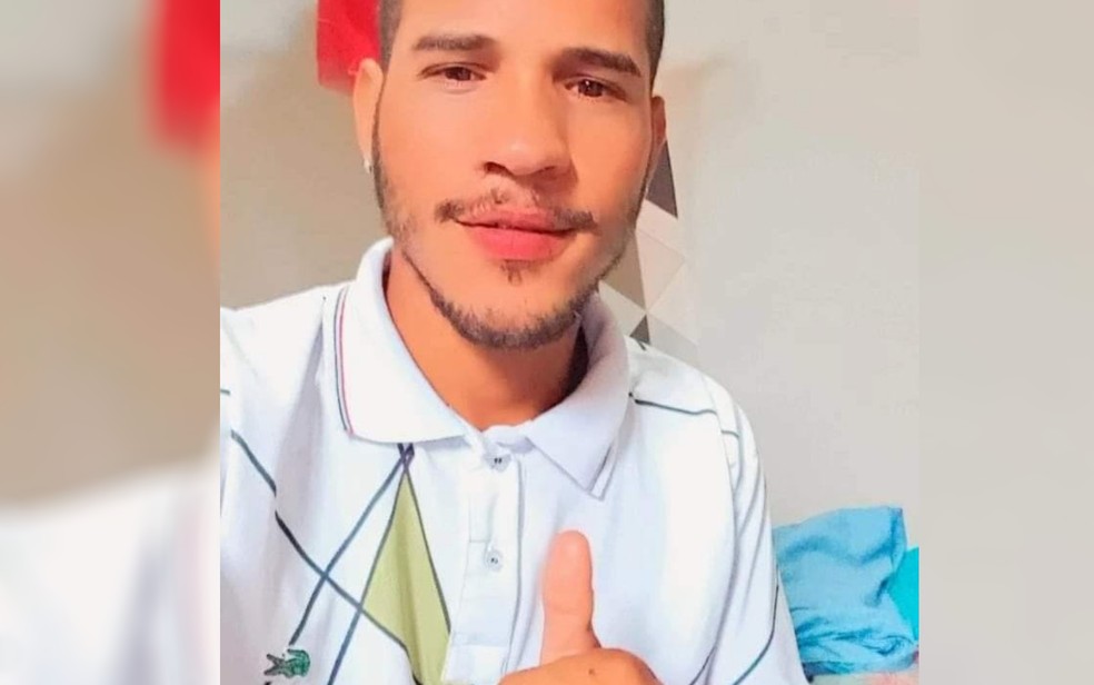 Ajudante de pedreiro Wellington Oliveira morreu esmagado por ponto de ônibus em Aparecida de Goiânia, Goiás — Foto: Reprodução/TV Anhanguera
