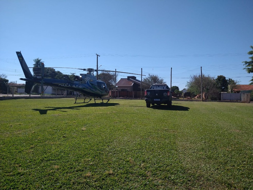 Helicóptero da Polícia Militar ajuda a localizar drogas em MS — Foto: PM/Divulgação