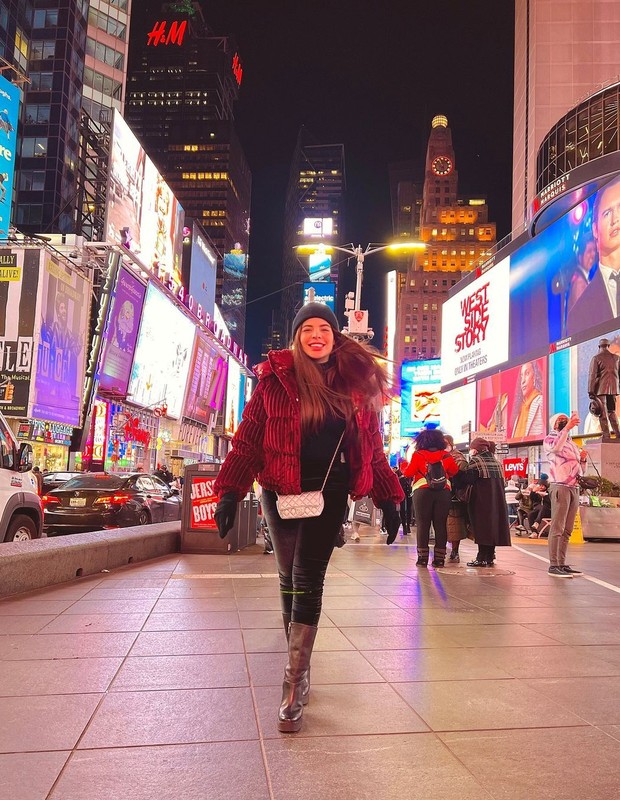 Gkay na Times Square em Nova York, nos EUA (Foto: Reprodução/Instagram)