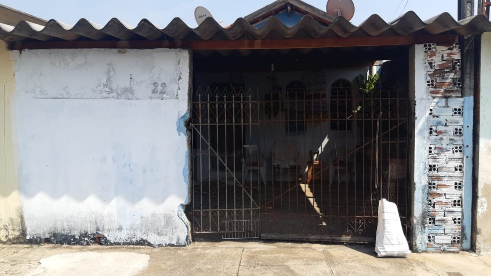 Motorista atropelou mulher ao sair de garagem em Piracicaba — Foto: Edijan Del Santo/EPTV