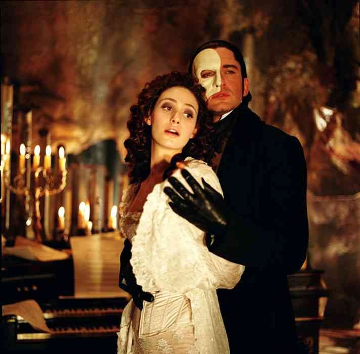 Emmy Rossum e Gerard Butler em 'O Fantasma da Ópera' (Foto: Divulgação)