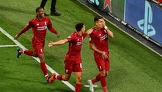 Herói do Liverpool, Firmino diz que olho ainda incomoda (Reprodução/Twitter)