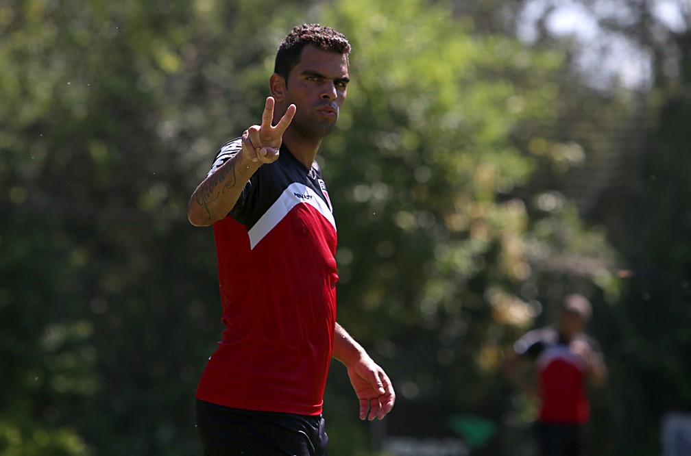 Gerente De Futebol Do Sao Paulo Comenta Acao Trabalhista De Maicon Simplesmente Descabida Sao Paulo Ge