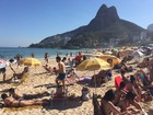 Rio tem praias cheias no sábado de sol e calor 