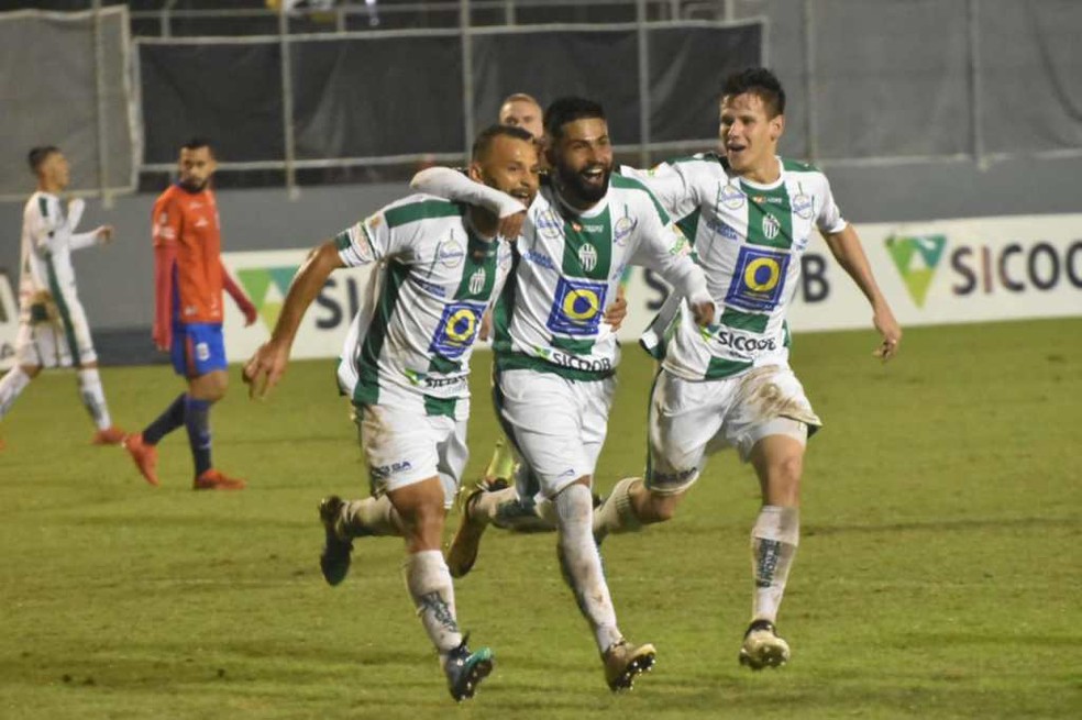 Metropolitano venceu o MarcÃ­lio Dias por 3 a 0 (Foto: Sidnei Batista / CA Metropolitano)