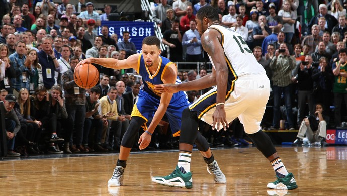 Stephen Curry Warriors x Jazz NBA (Foto: Getty)