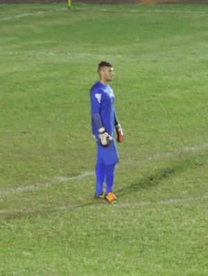 Felipe goleiro do Osvaldo Cruz (Foto: Ronaldo Nascimento / GloboEsporte.com) Felipe goleiro do Osvaldo Cruz (Foto: Ronaldo Nascimento / GloboEsporte.com)