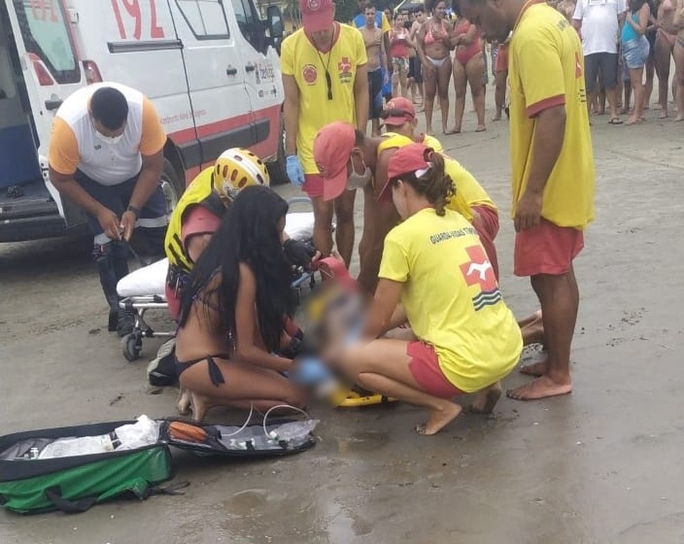 Caso ocorreu em uma praia de Guarujá (SP) — Foto: Reprodução/Aconteceu em Bertioga