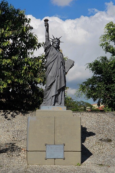 Estátua da Liberdade da Vila Kennedy